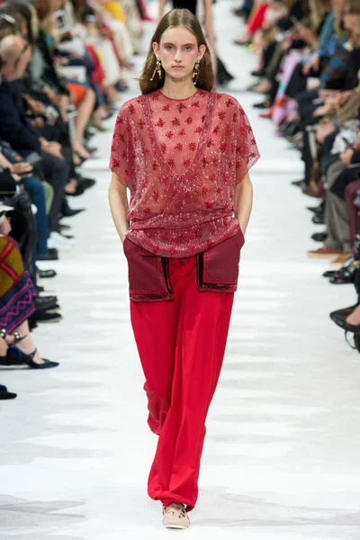 Look 35